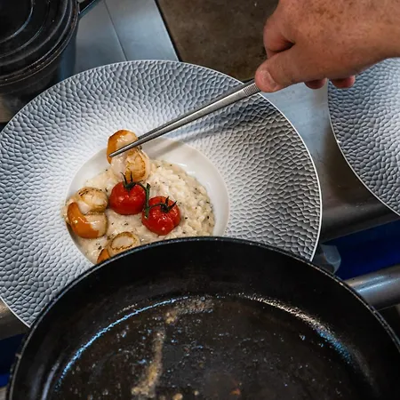 Le Grand De La Marine 