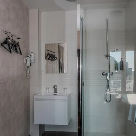 Hotell Le Grand De La Marine 