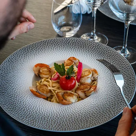 Le Grand De La Marine 