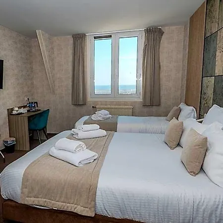 Hotel De La Marine Port-en-Bessin-Huppain