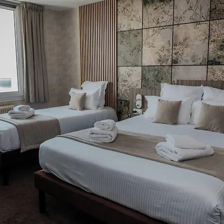 Hotell De La Marine 3*