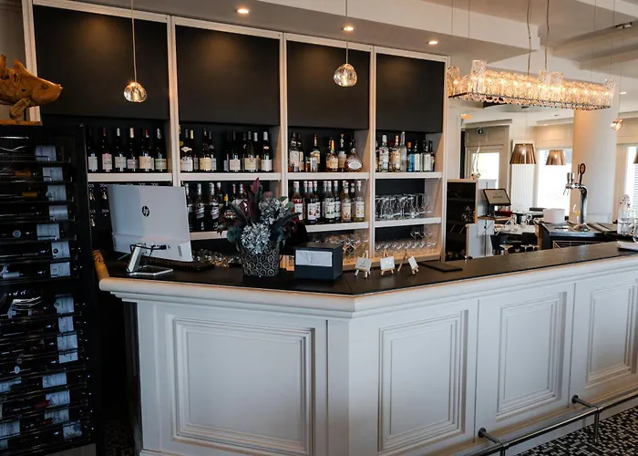 De La Marine Hotel Port-en-Bessin-Huppain