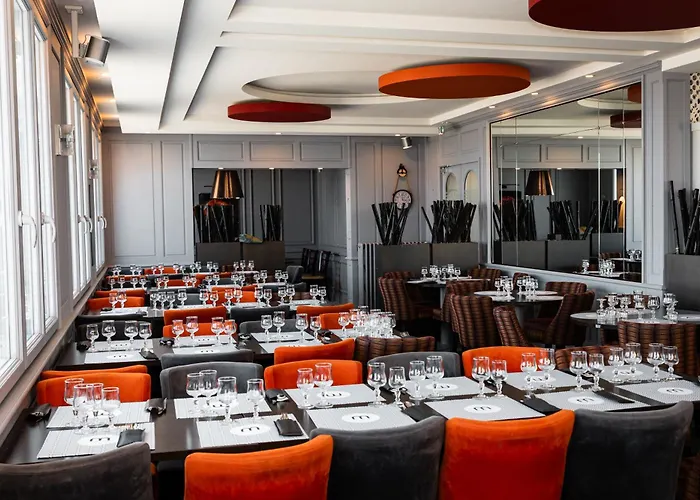 Le Grand De La Marine 