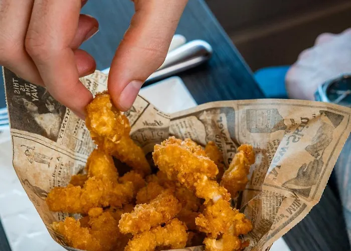 Hotel De La Marine Port-en-Bessin-Huppain